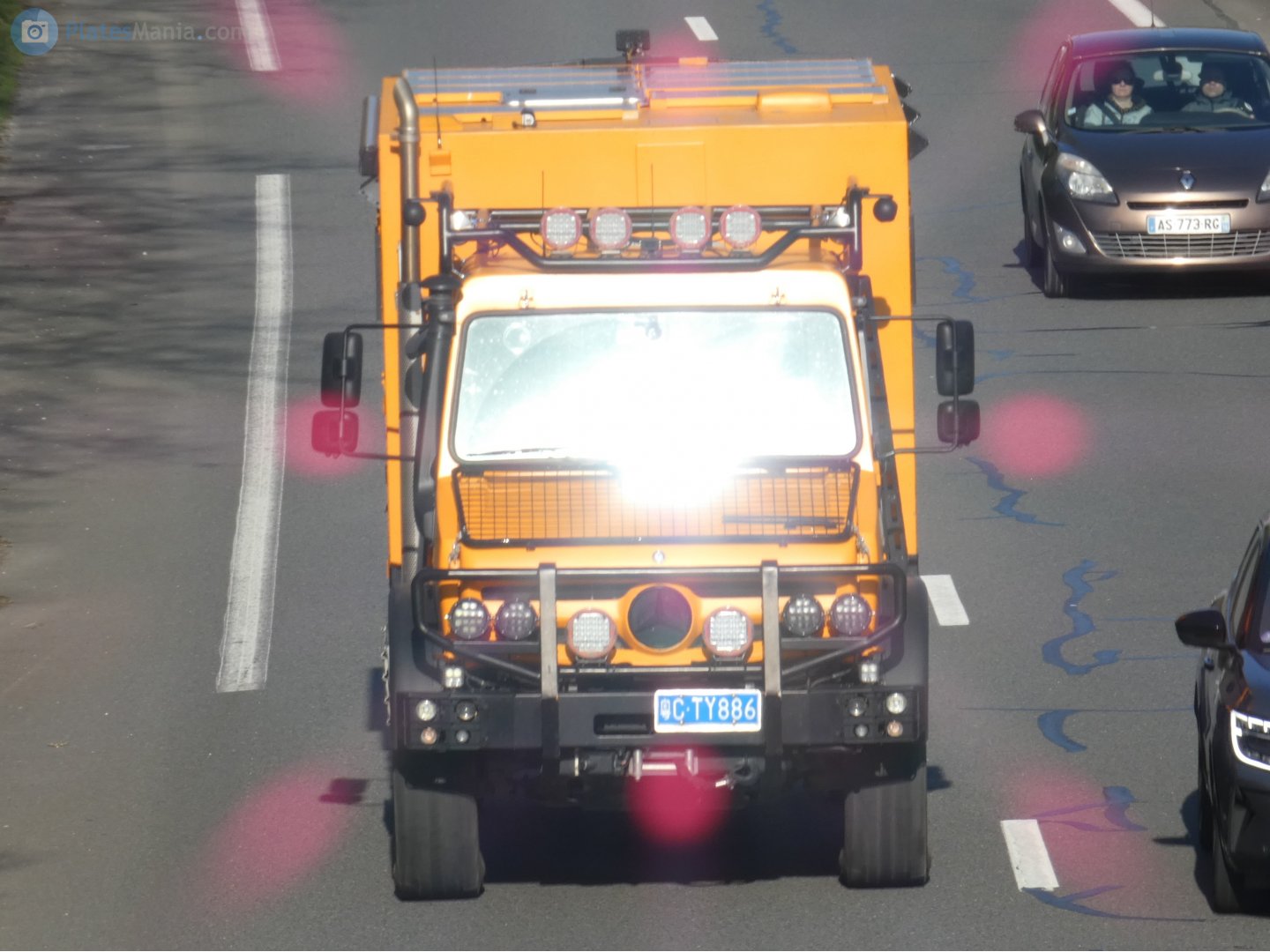 粤C·TY886, Mercedes-Benz Unimog 437.4 Heavy Series, facelift, 2013­–