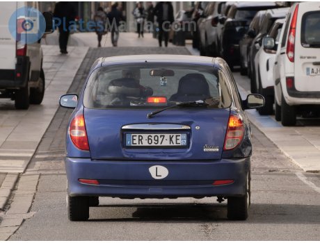 ER-697-KE, Daihatsu Sirion
