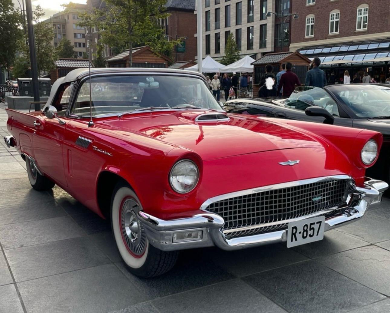 R-857, Ford Thunderbird 1st gen 1957 Convertible, 2nd facelift, 1956–1957