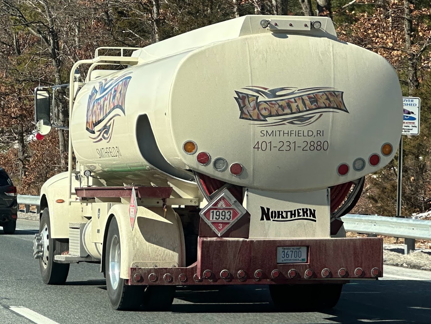 36700, Peterbilt 337 