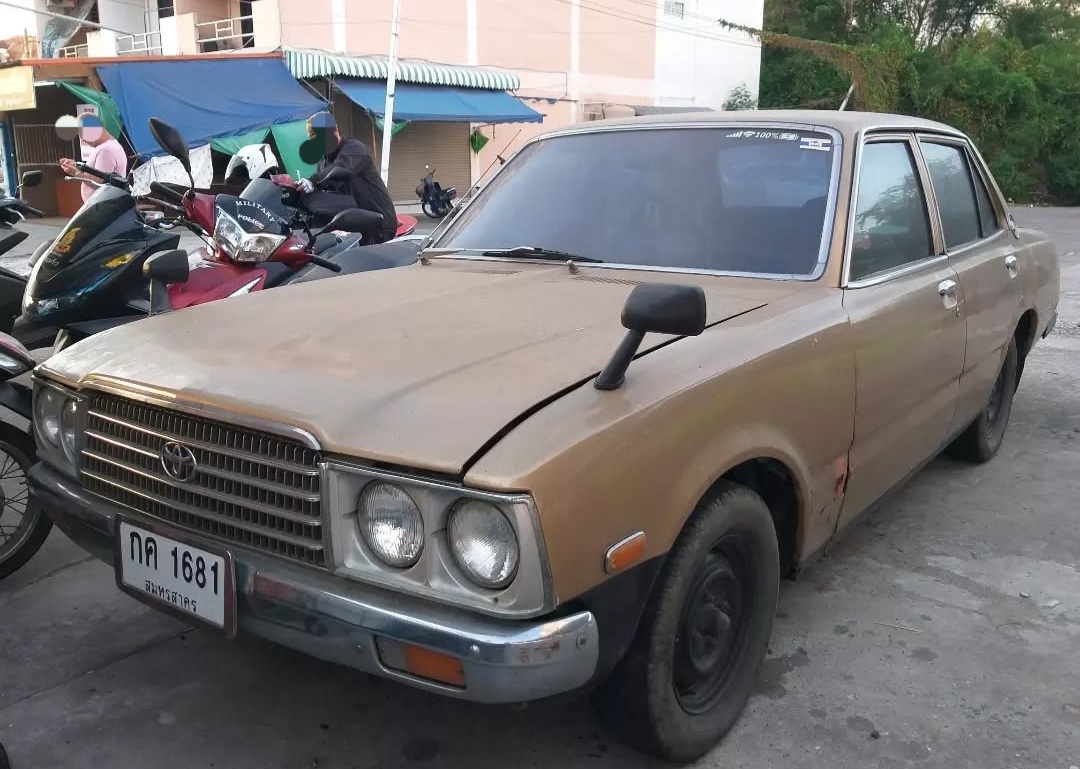 กค 1681, Toyota Corona 5th gen (Toyopet Corona) 4-door Sedan (T100/T120), 1973–1978