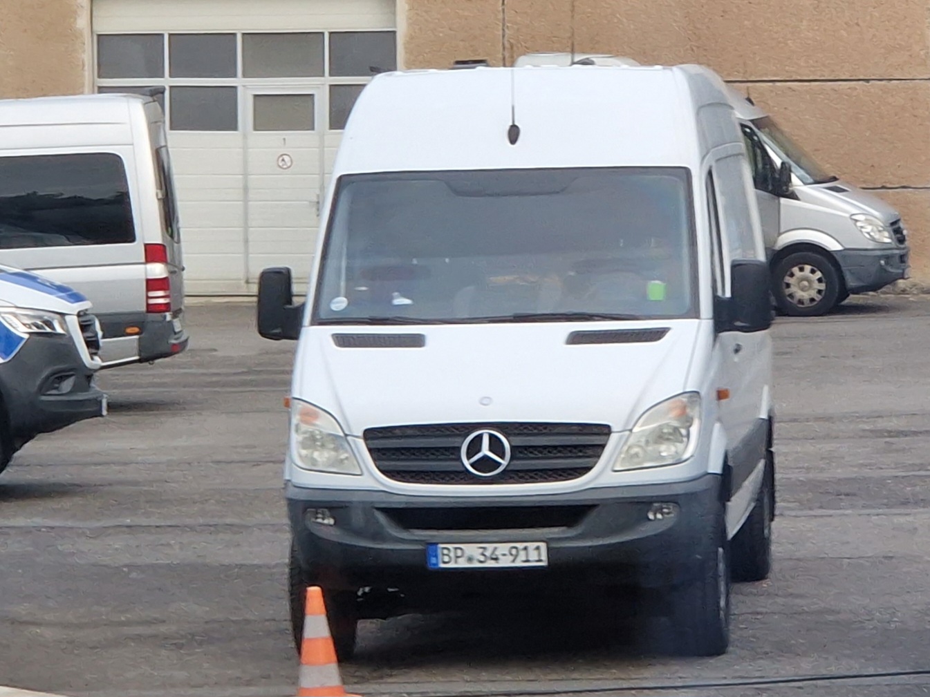 BP 34-911, Mercedes-Benz Sprinter 2nd gen (W906), facelift, 2013–2018
