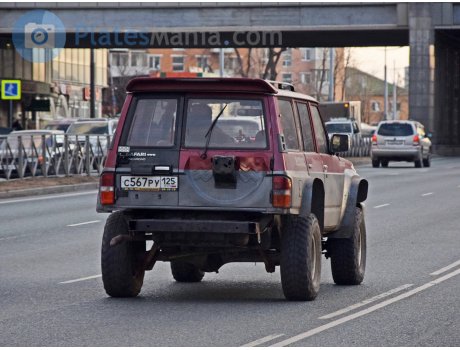 с567ру125, Nissan Safari