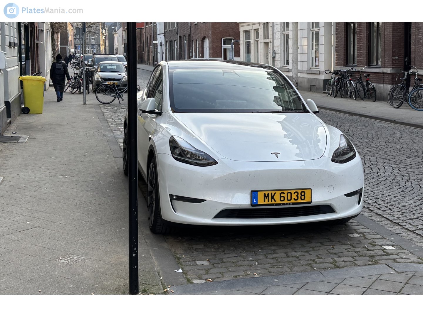 MK 6038, Tesla Model Y 1st gen (5YJY), 2020–2025