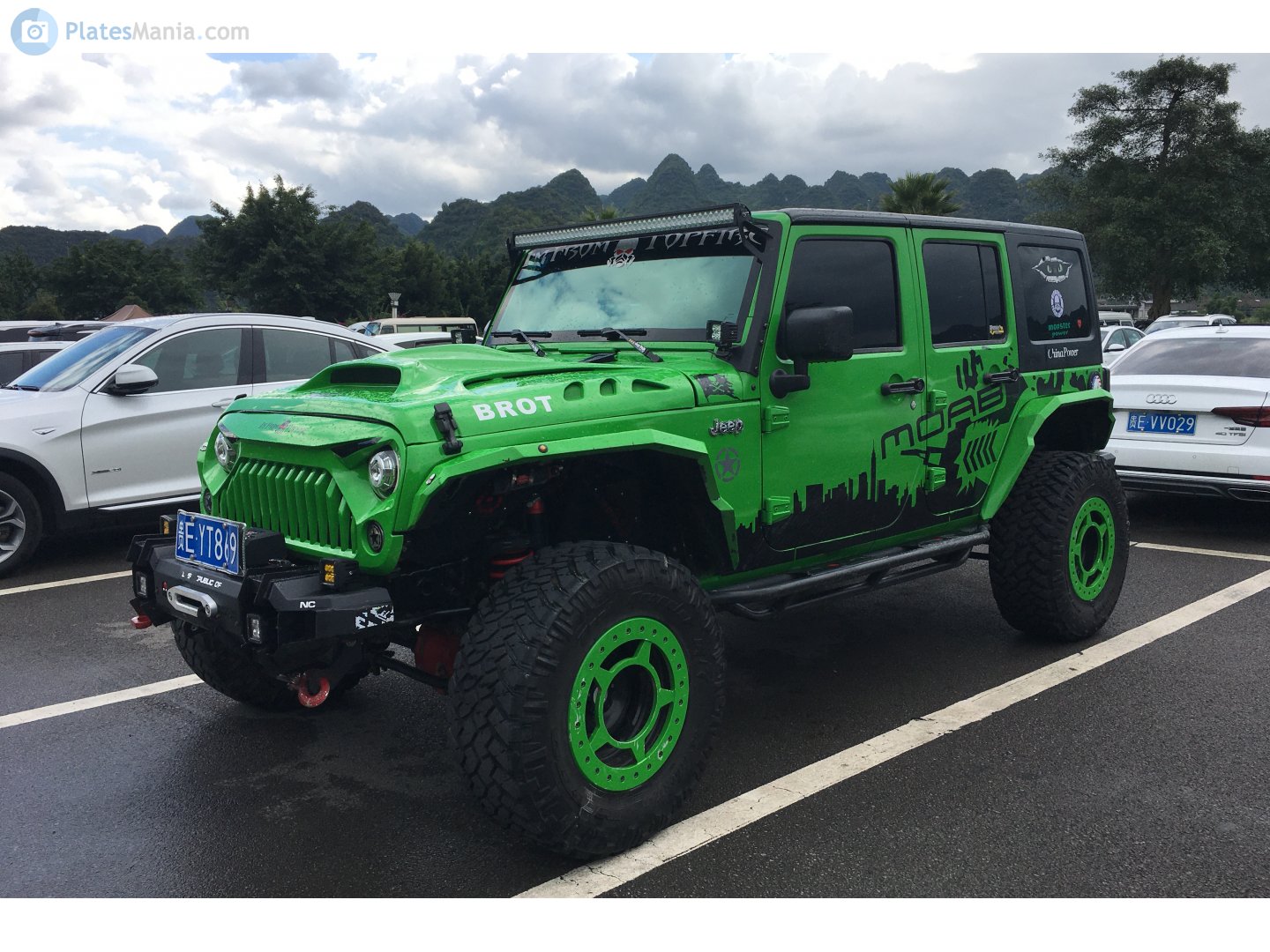 贵E·YT869, Jeep Wrangler 4th gen 5-door SUV (JL), 2018–