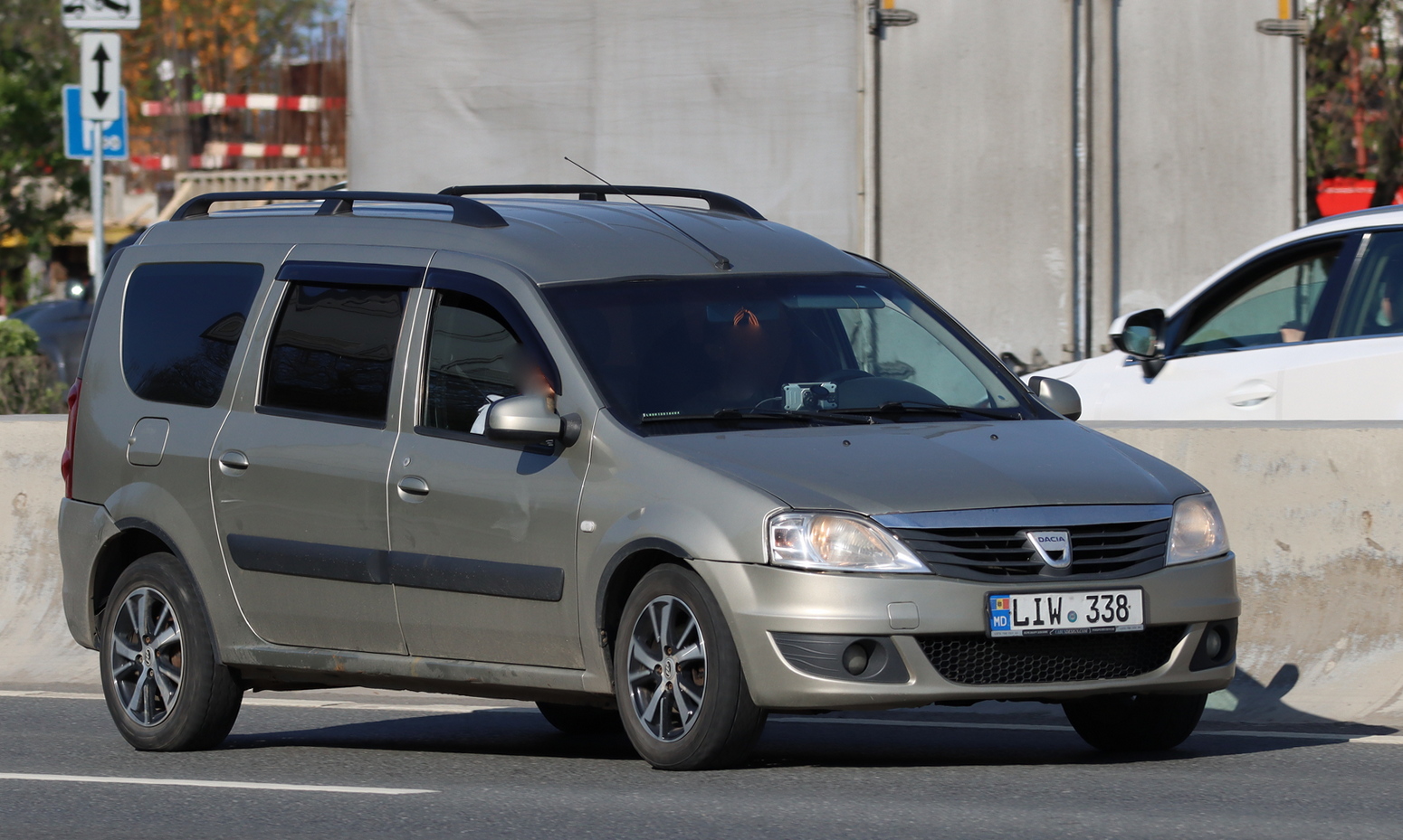 LIW 338, Dacia Logan 1st gen MCV (F90), facelift, 2008–2012