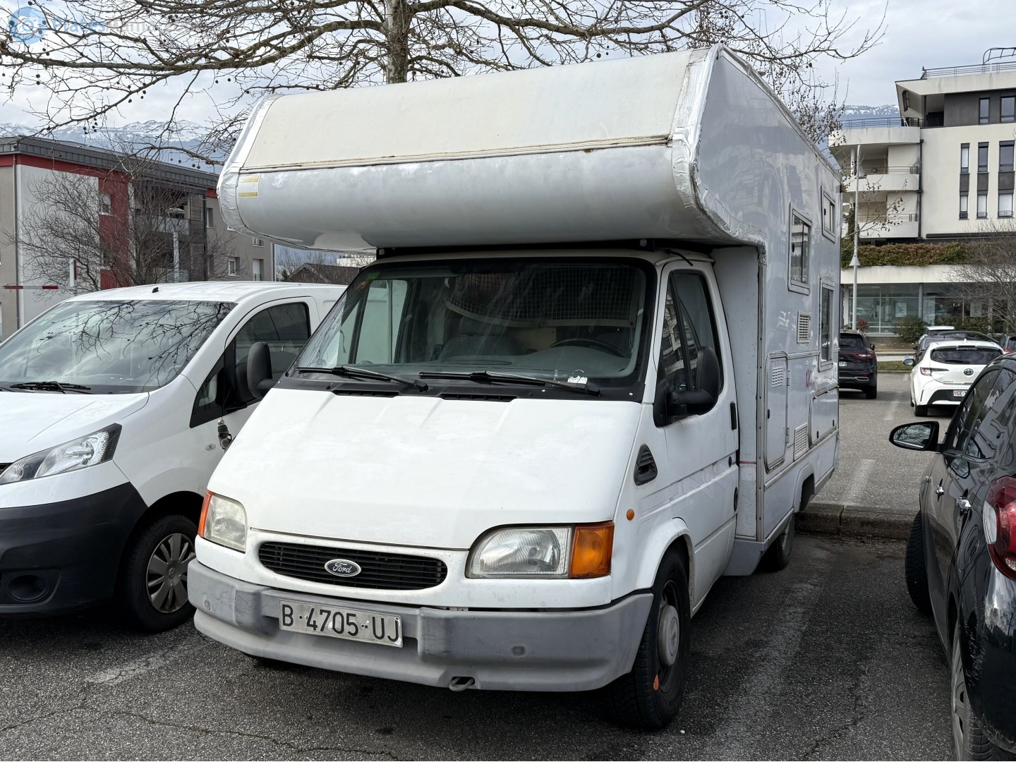 B 4705 UJ, Challenger 100-Series 