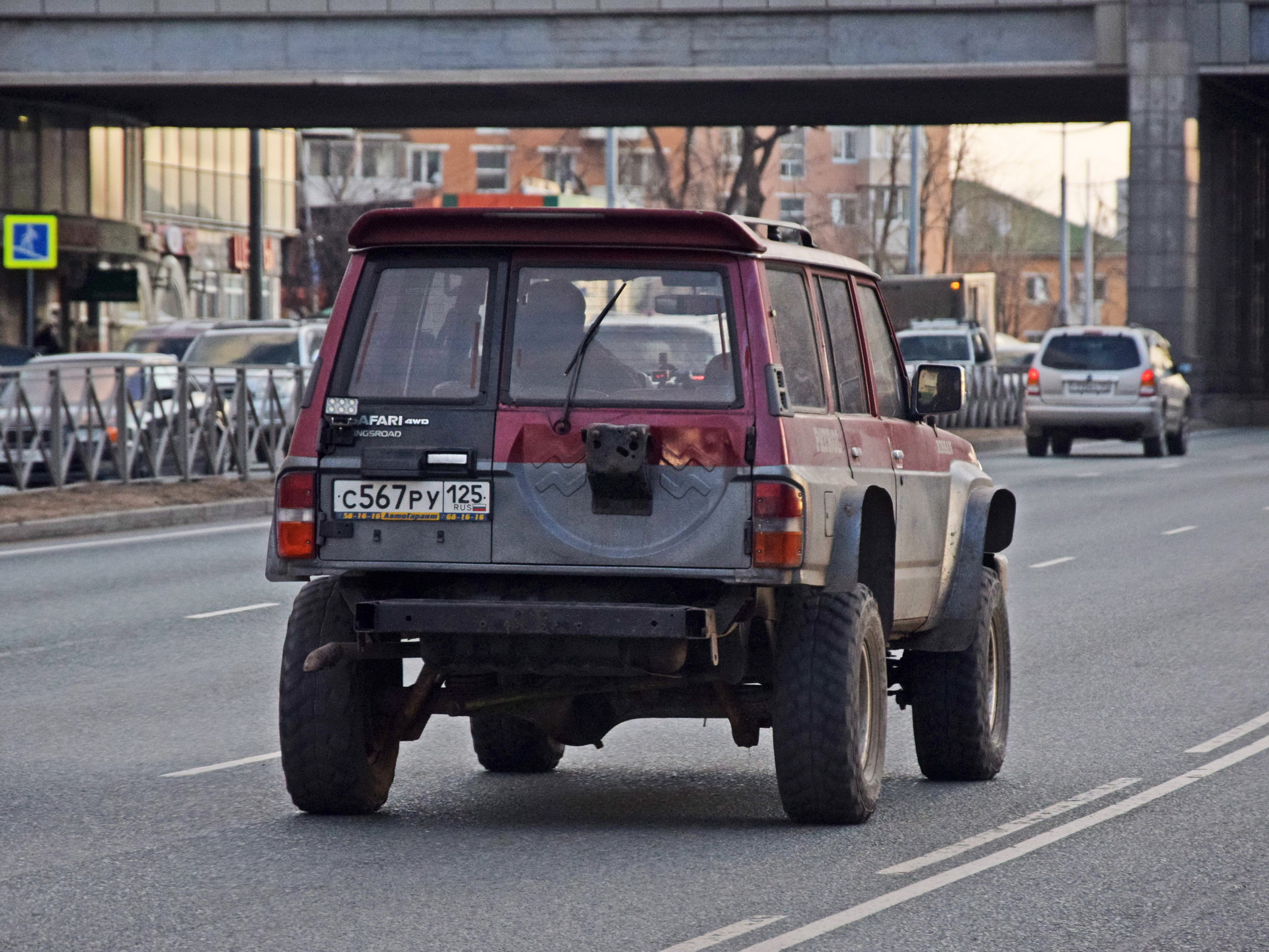 с 567 ру 125, Nissan Safari 2nd gen 5-door SUV (Y60; JP-market), 1987–1997