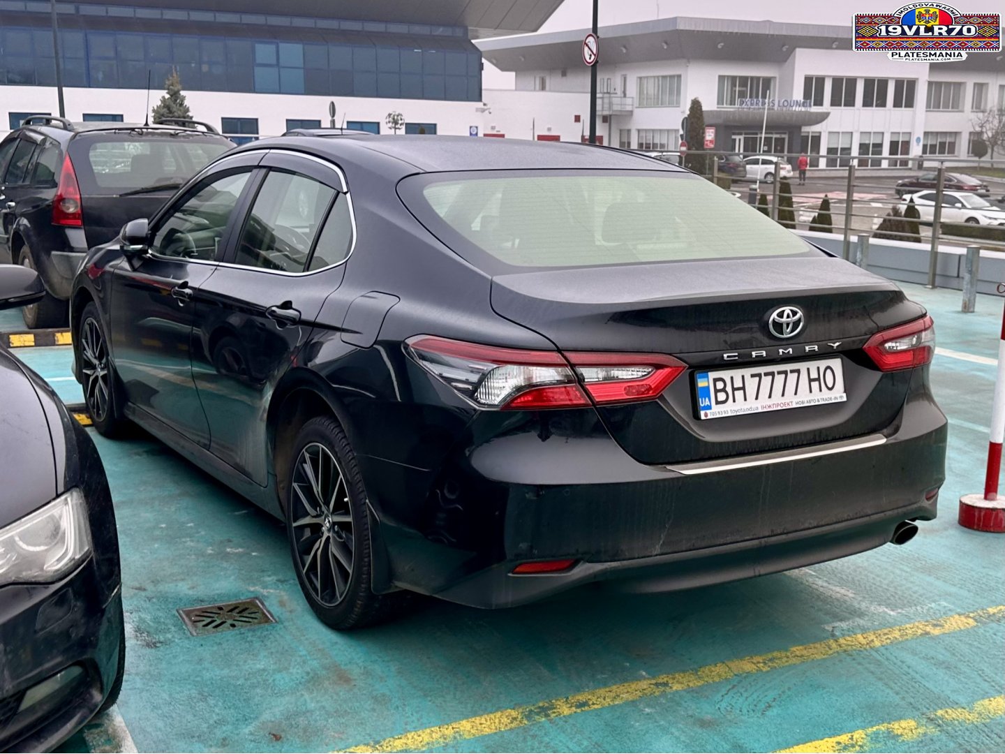 BH 7777 HO, Toyota Camry 8th gen (XV70), 2017–