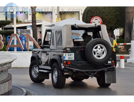 Z-AAY-062, Land Rover Defender