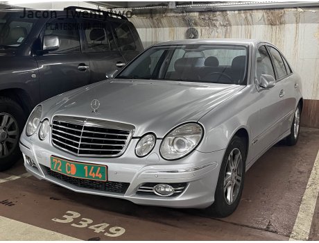 72 CD 144, Mercedes-Benz E-Klasse