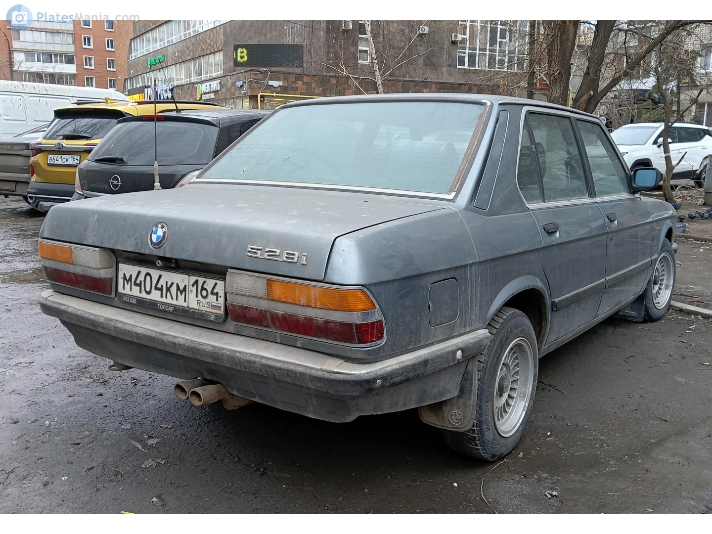 м 404 км 164, BMW 5 Series 2nd gen (E28), 1981–1988