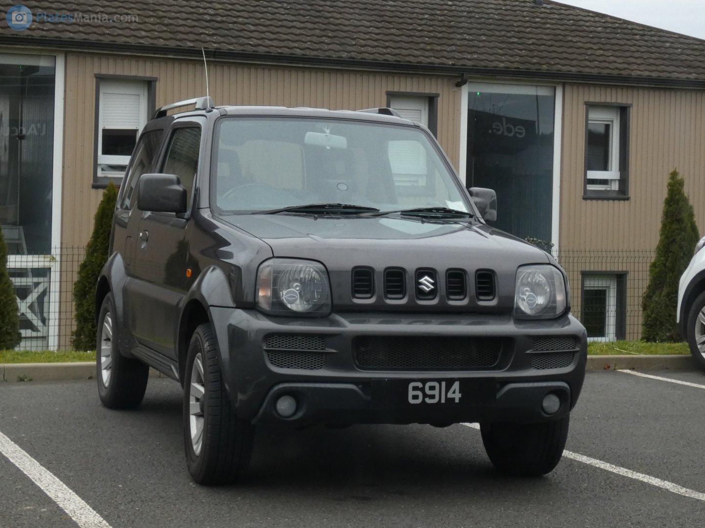 6914, Suzuki Jimny 3rd gen (JB), 1998–2018