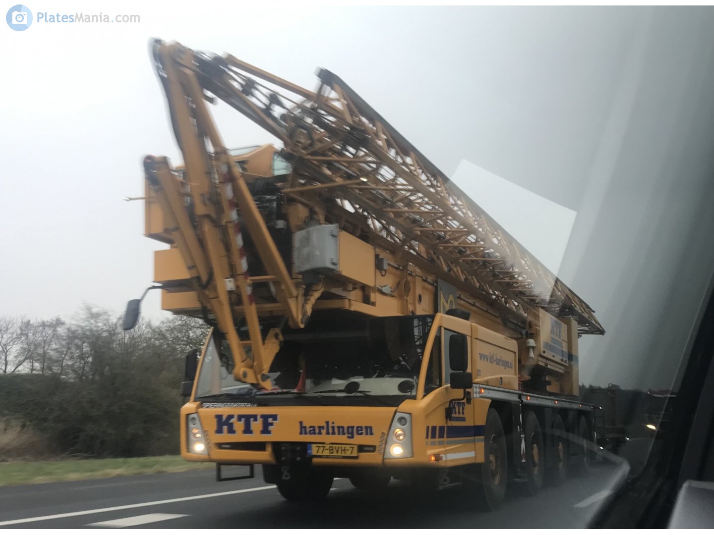 77-BVH-7, Spierings AT4 