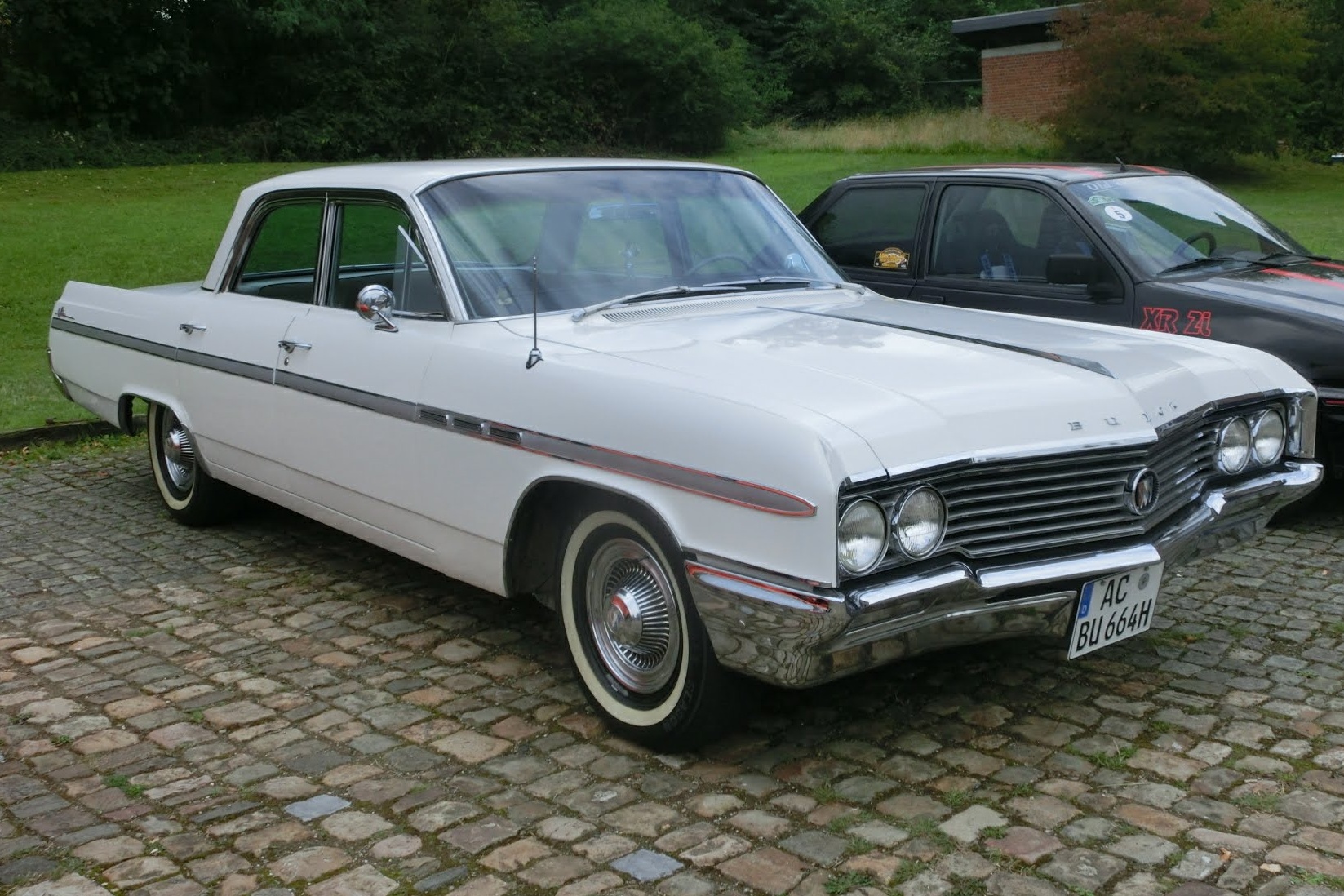 AC BU 664 H, Buick LeSabre 2nd gen 1963 4-door Sedan (4469; B-body), 2nd facelift, 1962–1963