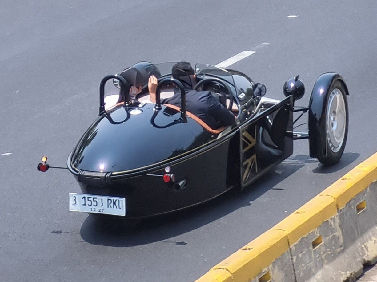 B 1558 RKU, Morgan Super 3 