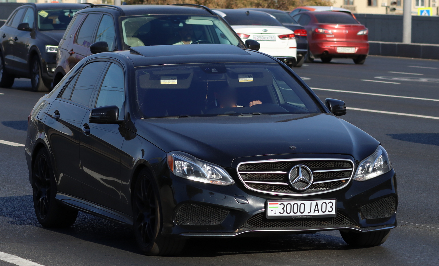 3000JA03, Mercedes-Benz E-Klasse 4th gen Sedan (W212), facelift, 2013­–2016