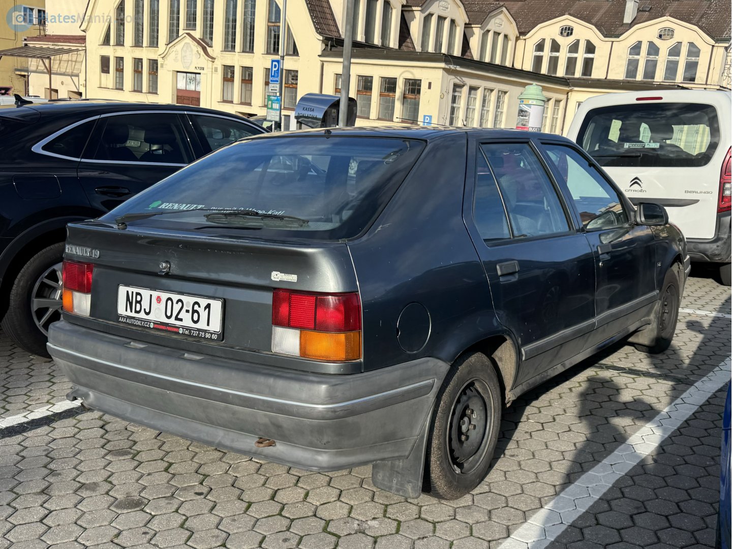 NBJ 02-61, Renault 19 1st gen 5-door Hatch (B53), facelift, 1992–1996 (–1999 for LATAM- and –2000 for TR-market)