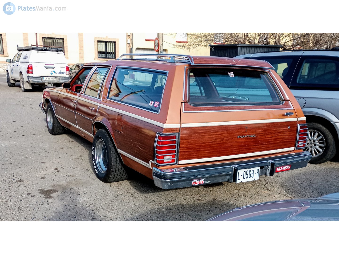 L 0969 H, Pontiac Safari 