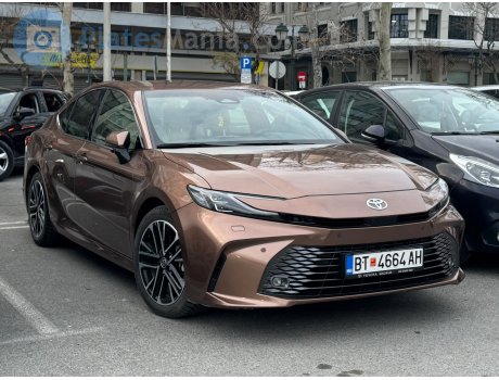 BT 4664 AH, Toyota Camry