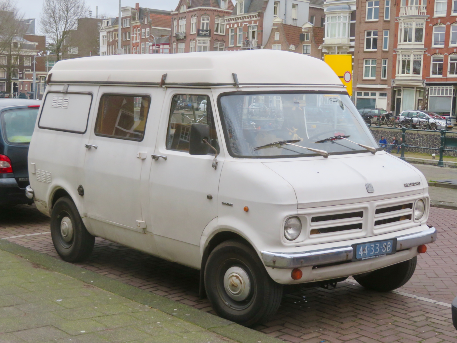 44-33-SB, Bedford CF CF1, 1969–1980