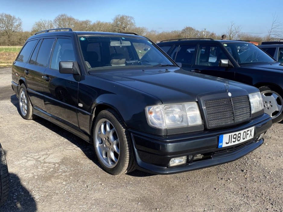 J198OFX, Mercedes-Benz E-Klasse 1st gen Wagon (S124), 1984­–1996