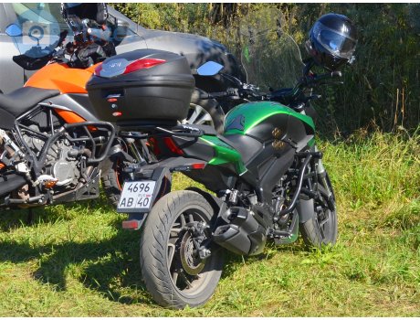 4696 ав 40, Bajaj Bruzer / Dominar