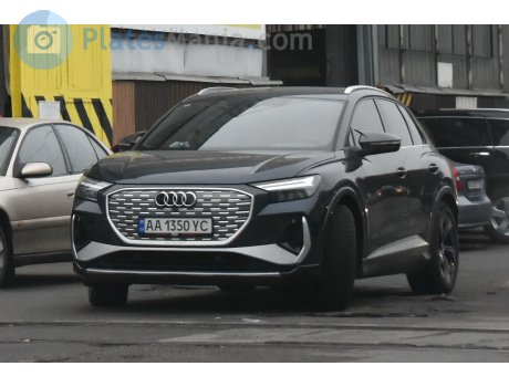 AA 1350 YC, Audi Q4 e-tron