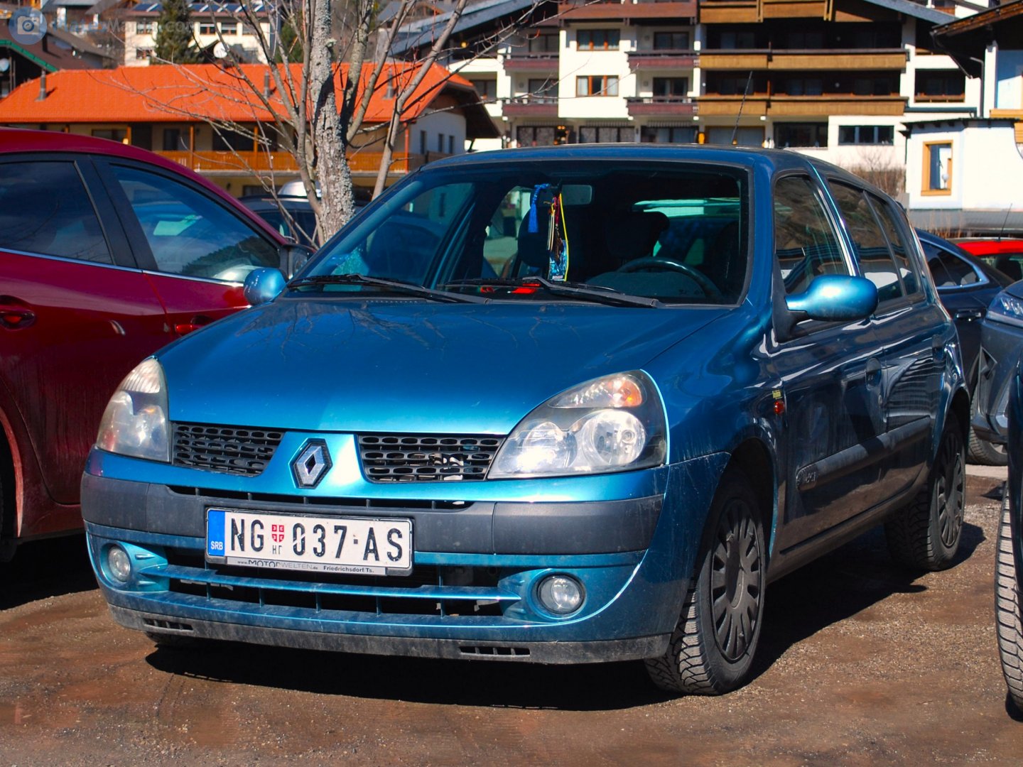 NG 037-AS, Renault Clio 2nd gen 5-door Hatch (B65), 1st facelift, 2001–2006
