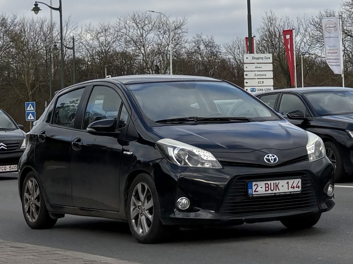 2-BUK-144, Toyota Yaris 3rd gen 5-door Hatch (XP130), 2011–2014