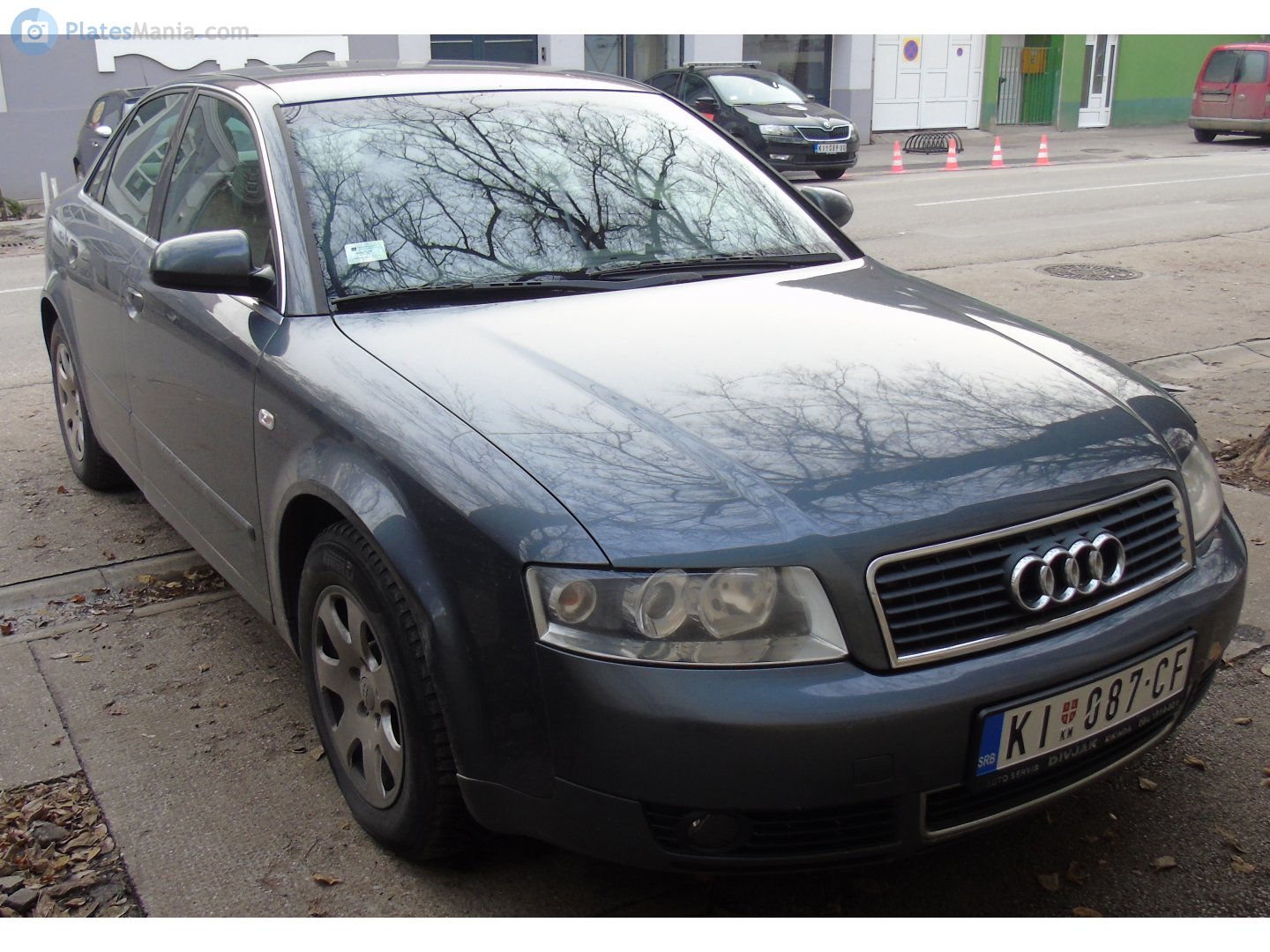 KI 087-CF, Audi A4 2nd gen Sedan (B6/8E2), 2000–2004