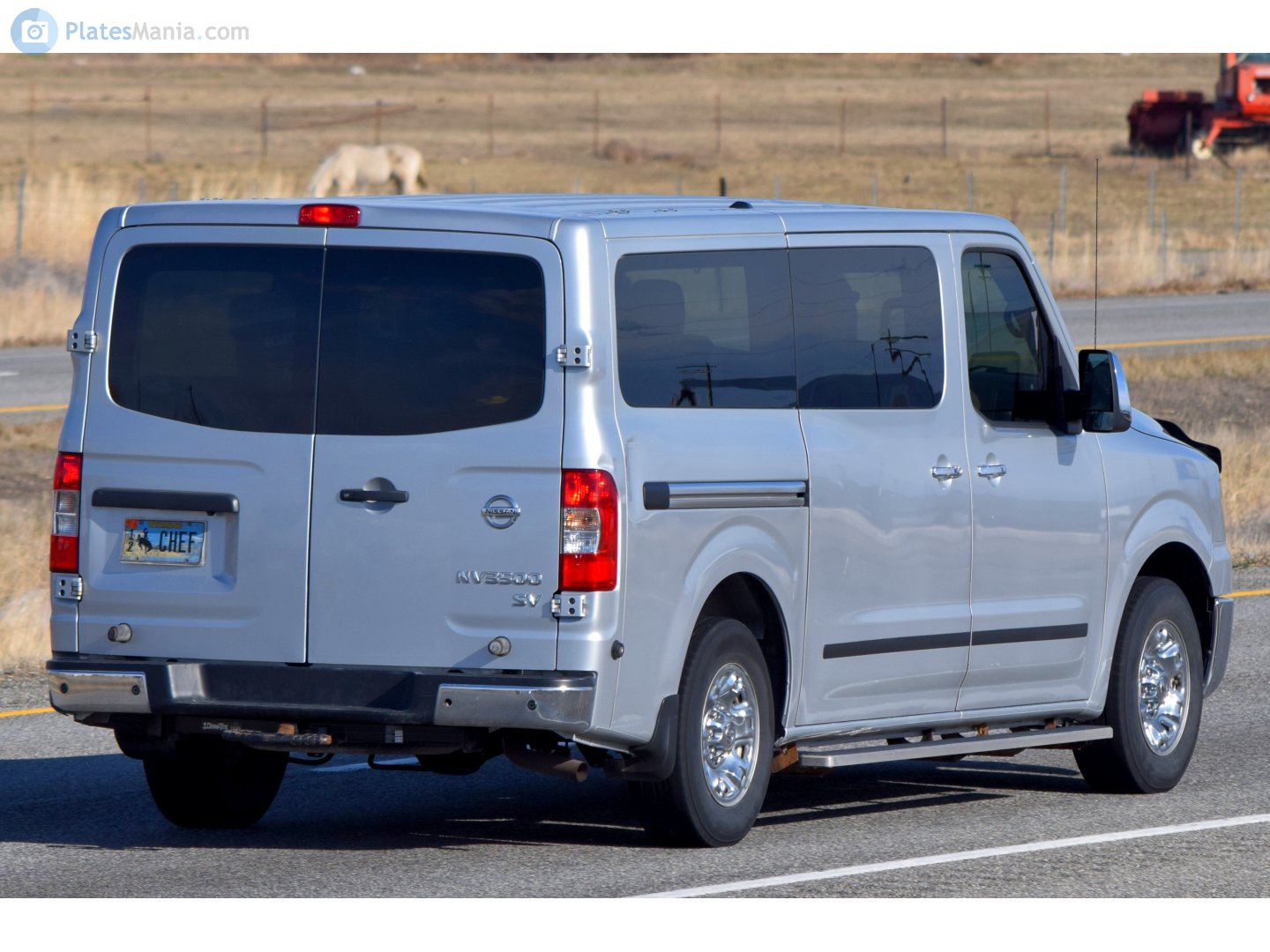 12 CHEF, Nissan NV Passenger 1st gen (F80; NA-market), 2011–2021