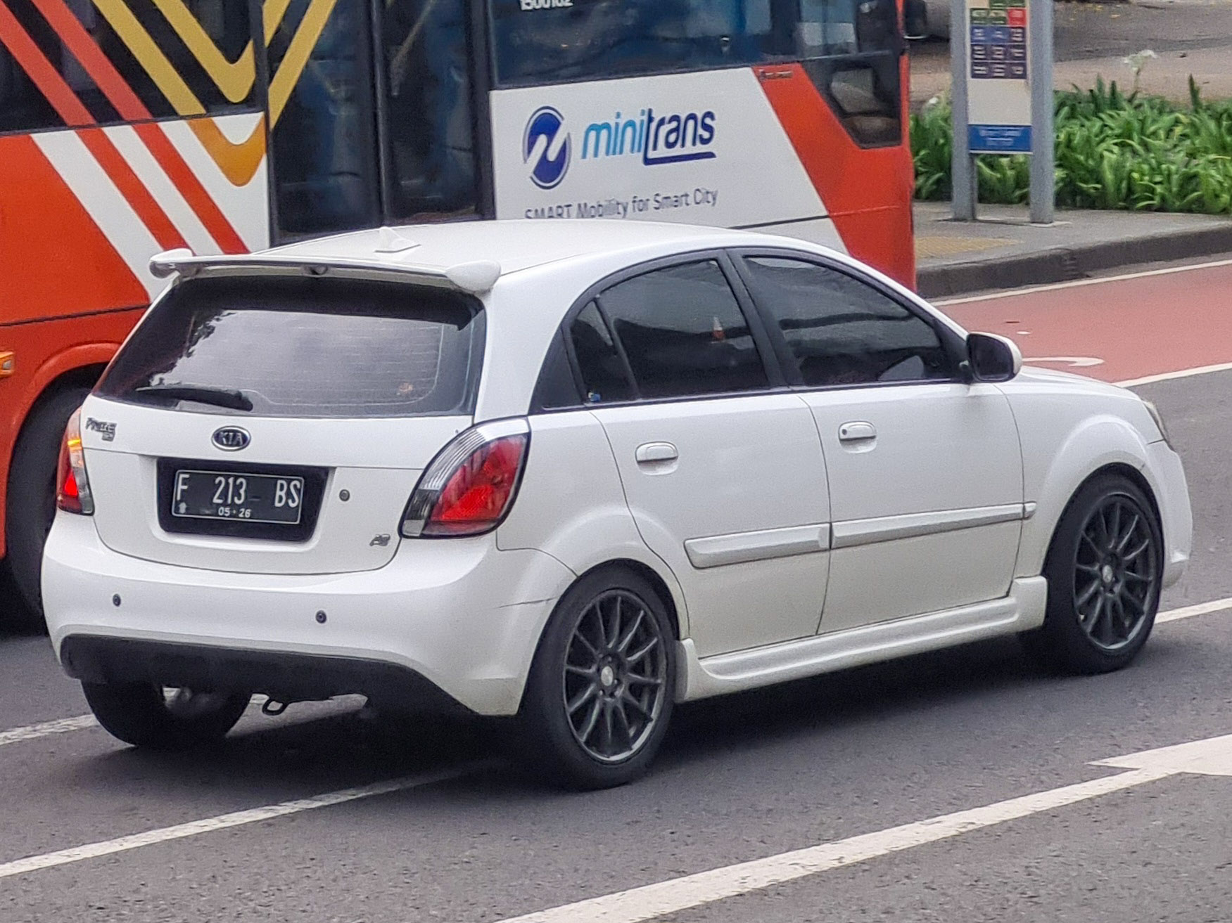 F 213 BS, Kia Pride 2nd gen Hatch (JB; KR-market), facelift, 2009–2011