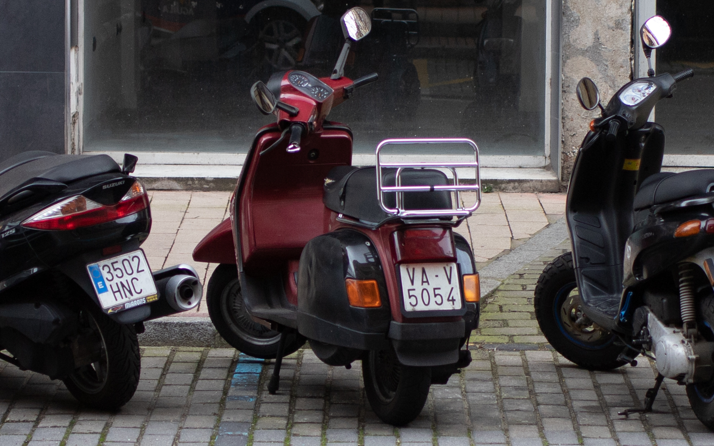 VA 5054 V, Vespa Cosa 2nd gen (VNR2T), 1992–1993