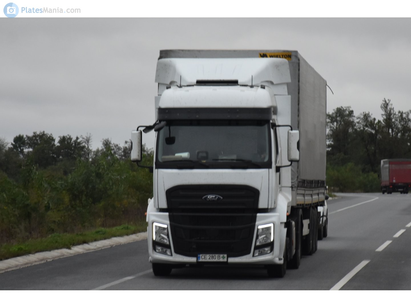 CE 280 B, Ford F-Line 