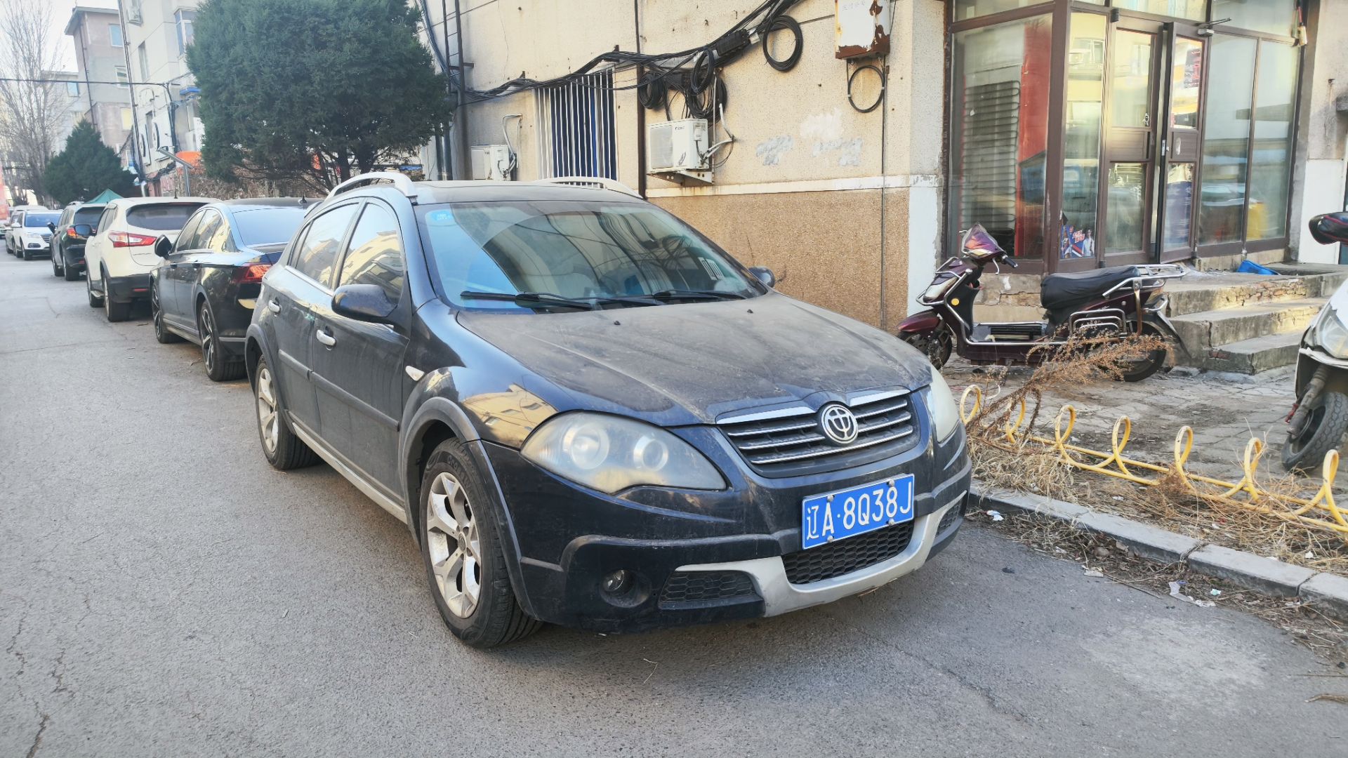 辽A·8Q38J, Brilliance (Huachen Zhonghua) FRV 