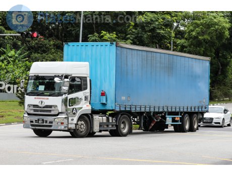 SYY 8627, Nissan Diesel Quon