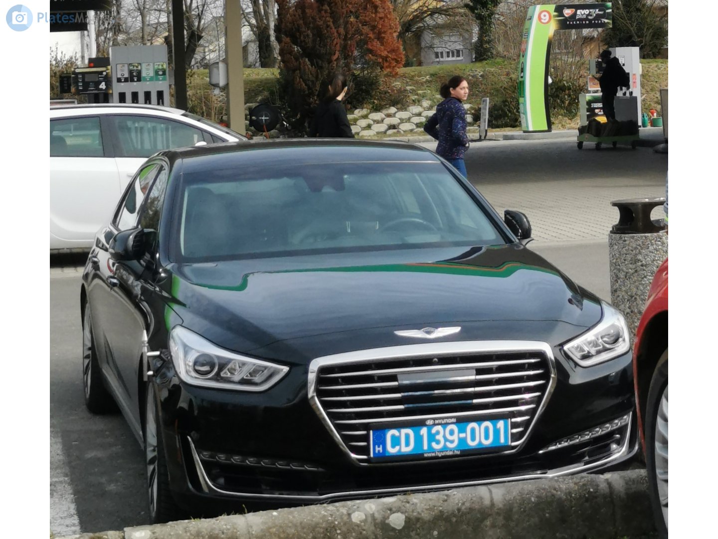CD139-001, Genesis G90 1st gen (HI), 2016–2019