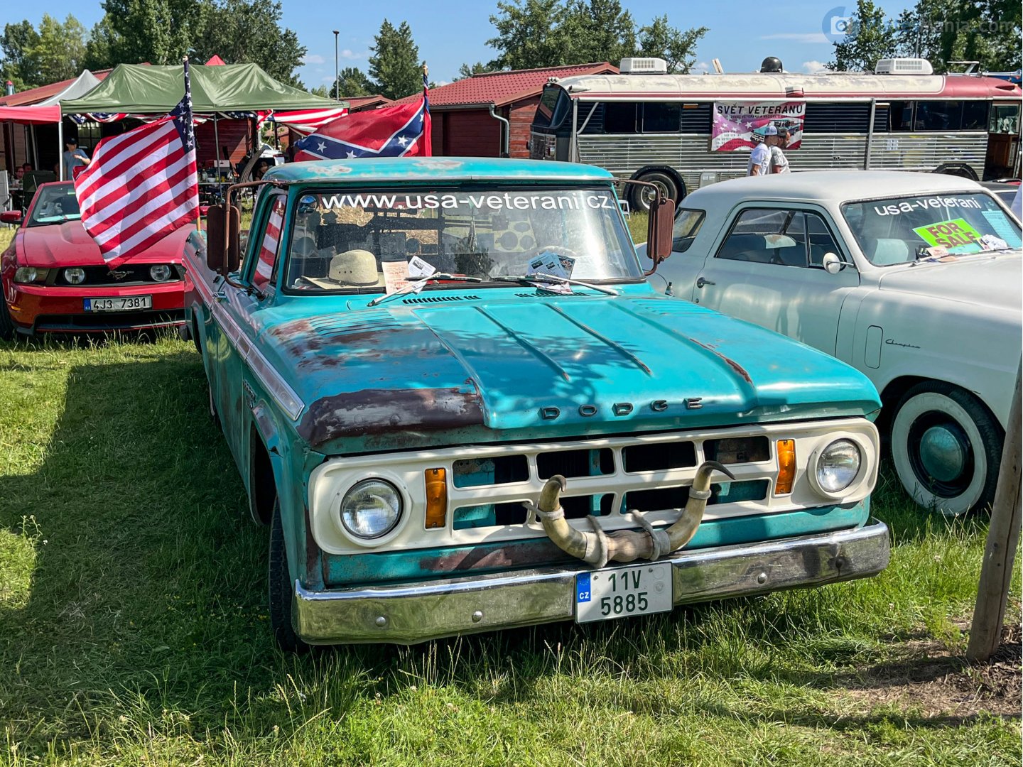 11V 5885, Dodge D-Series 2nd gen, 1965–1971