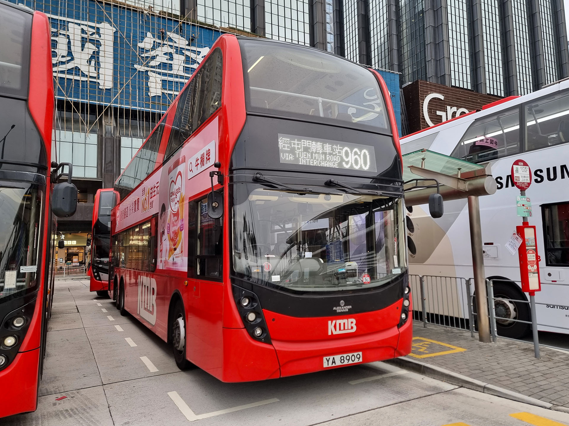 YA 8909, Alexander Dennis Enviro 500 