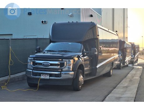 CROWN5O, Ford F-600