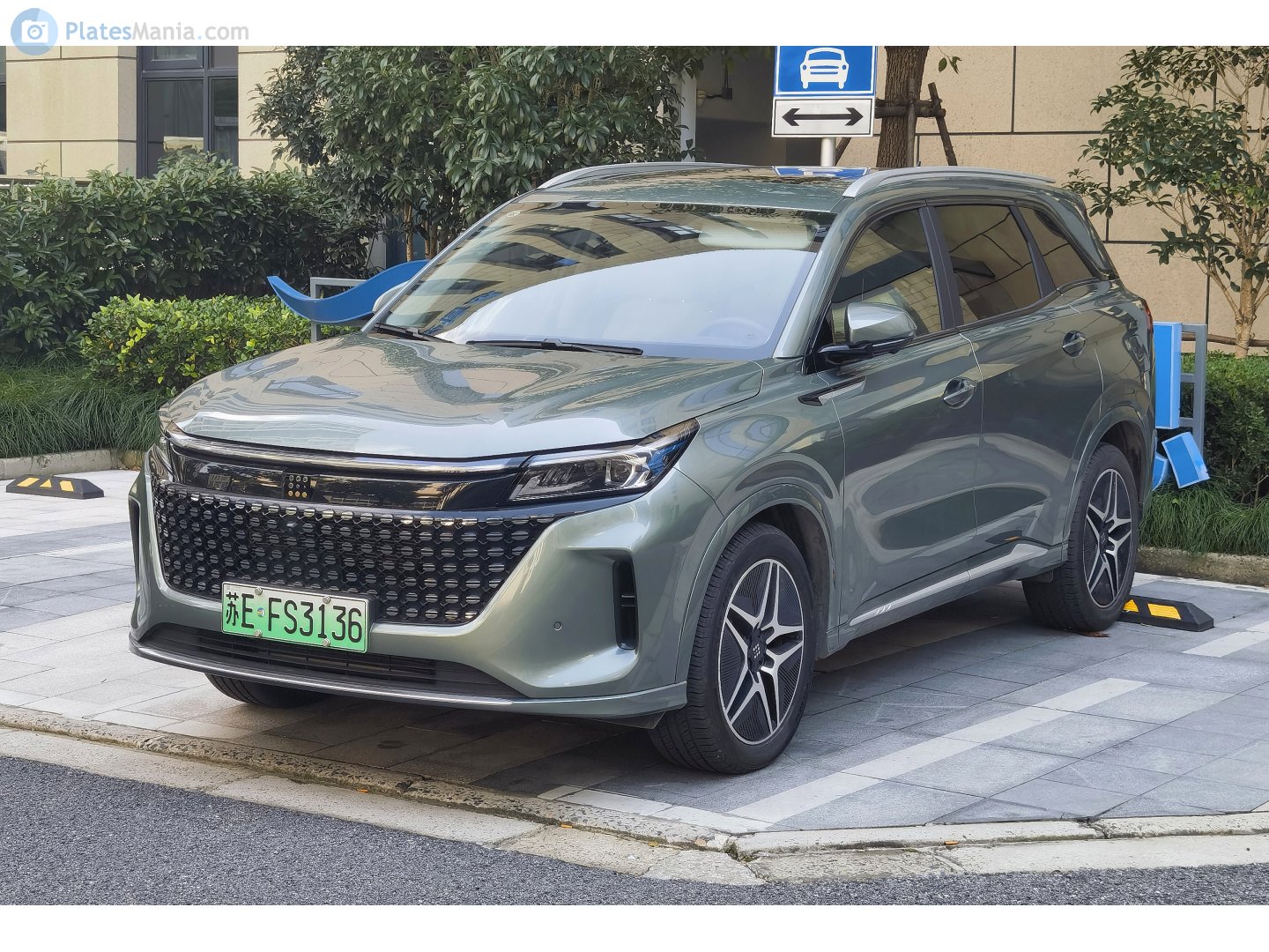 苏E·FS3136, Fengon (Fengguang) Landian E5 