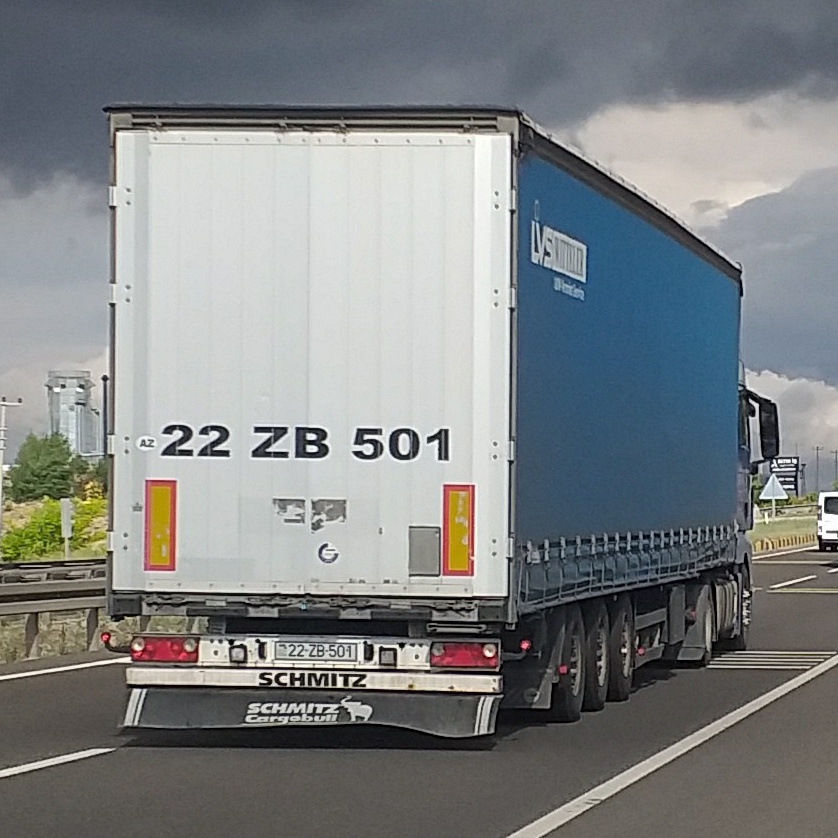 22 ZB 501, Schmitz SCS 