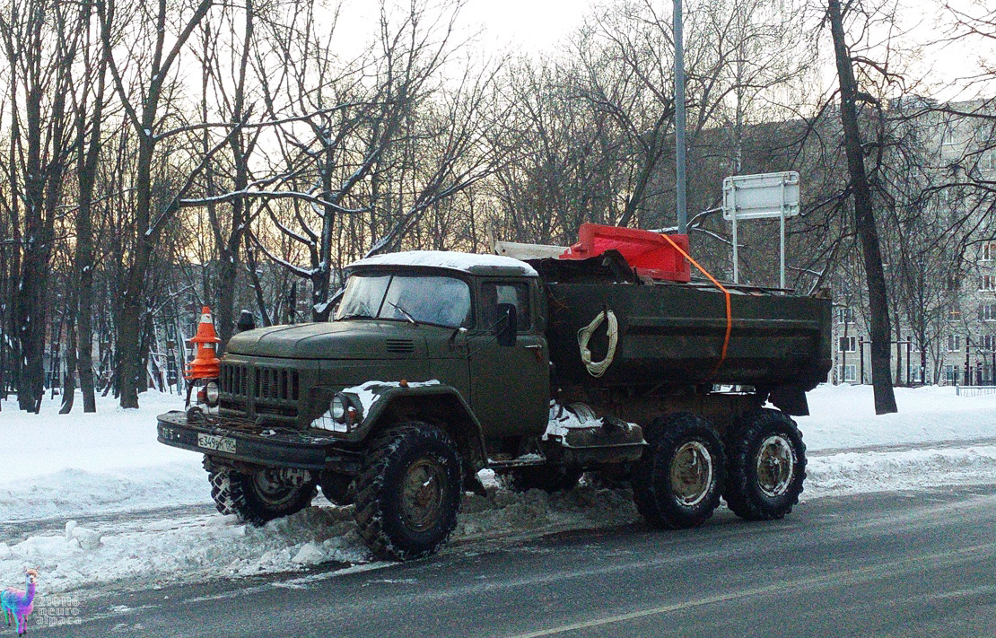 е 349 вм 190, ZIL 131 131, 1966–2004