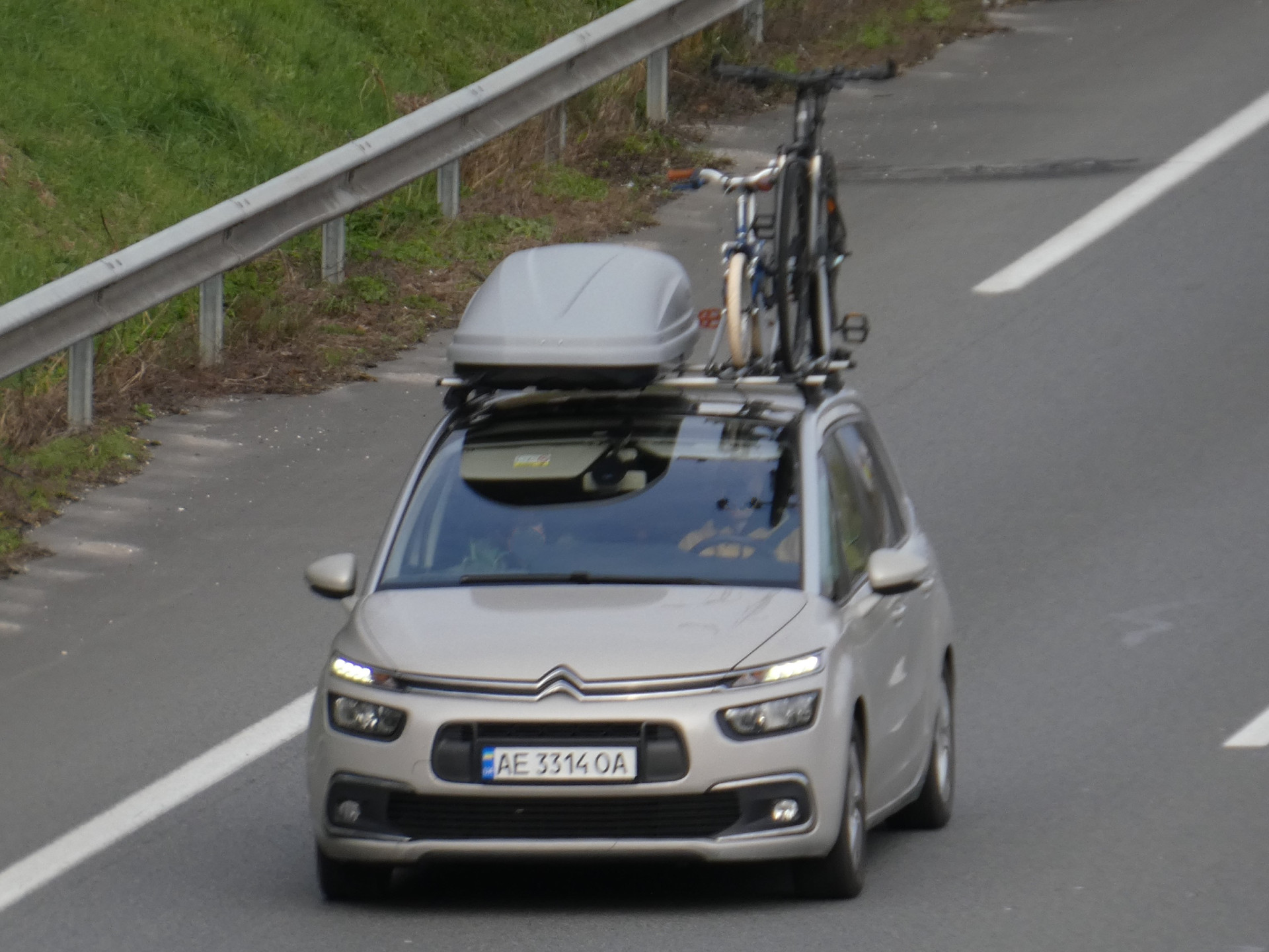 AE 3314 OA, Citroёn C4 Picasso/SpaceTourer 2nd gen Grand (DA/DE), 2013–2022