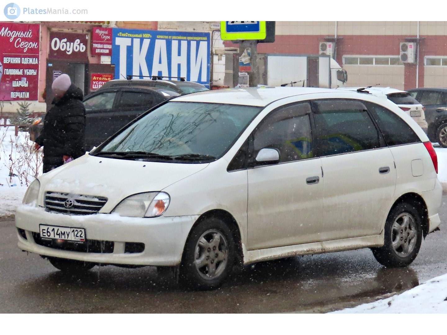 е 614 му 122, Toyota Nadia 1st gen (XN10), 1998–2003
