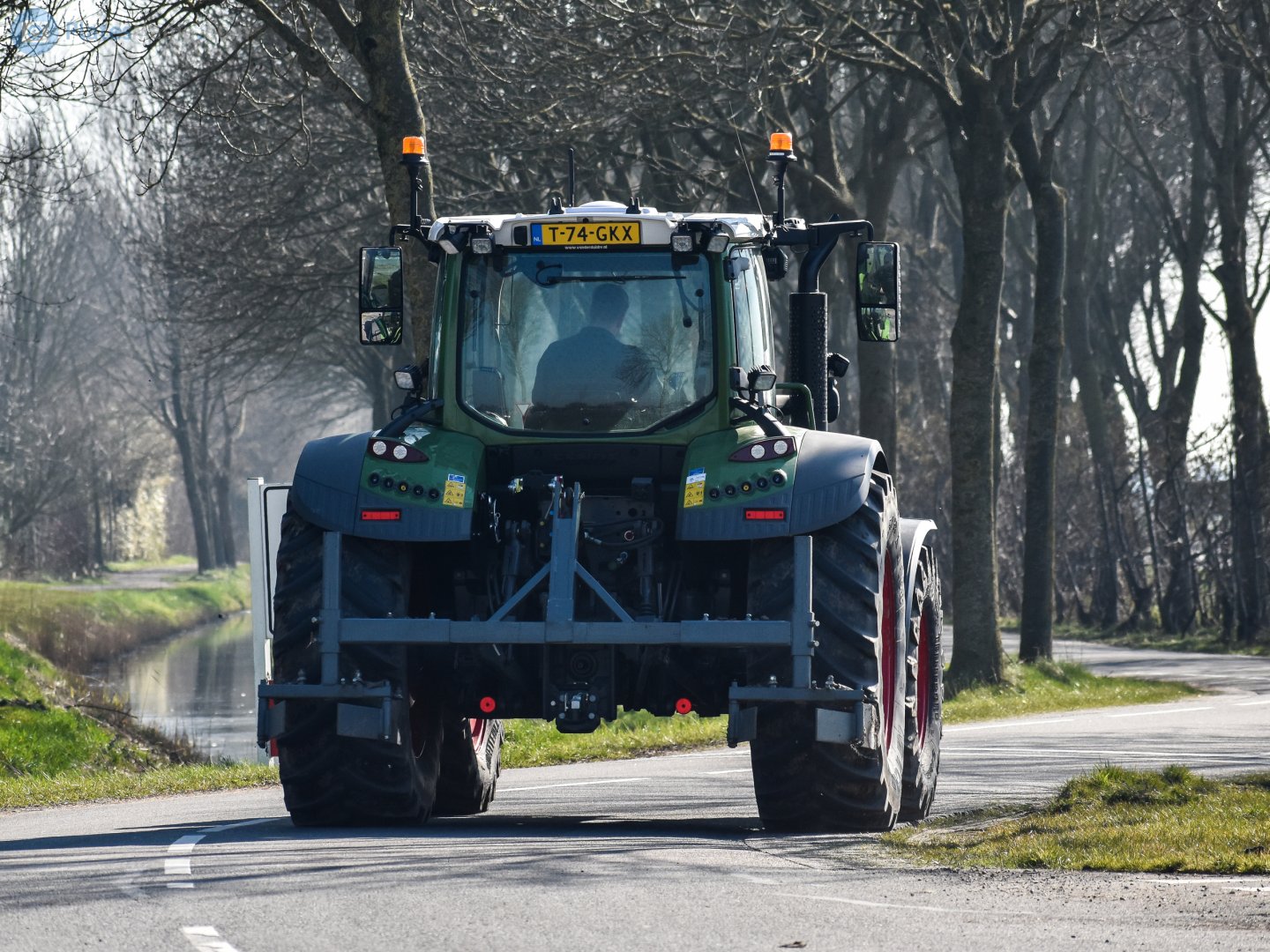 T-74-GKX, Fendt 500-Series 
