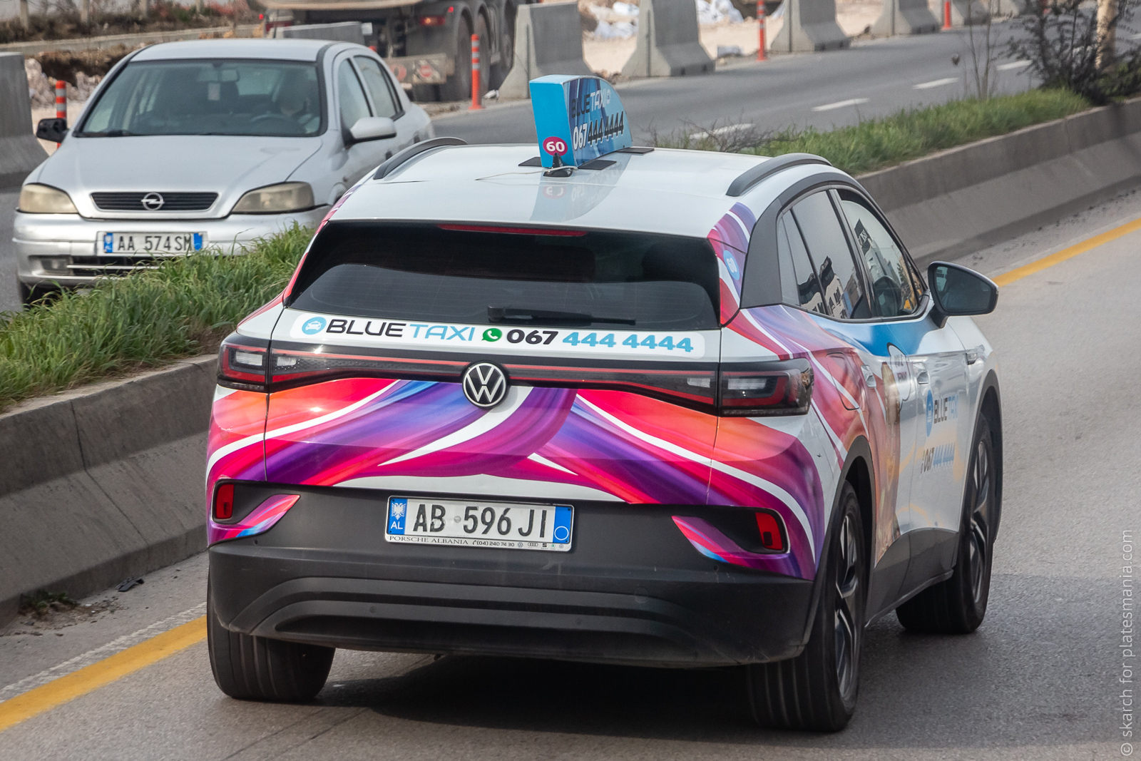 AB 596 JI, Volkswagen ID.4 1st gen (Crozz) (E21), 2020–