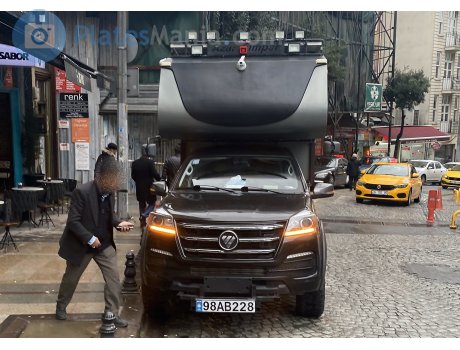 98AB228, Foton Tunland