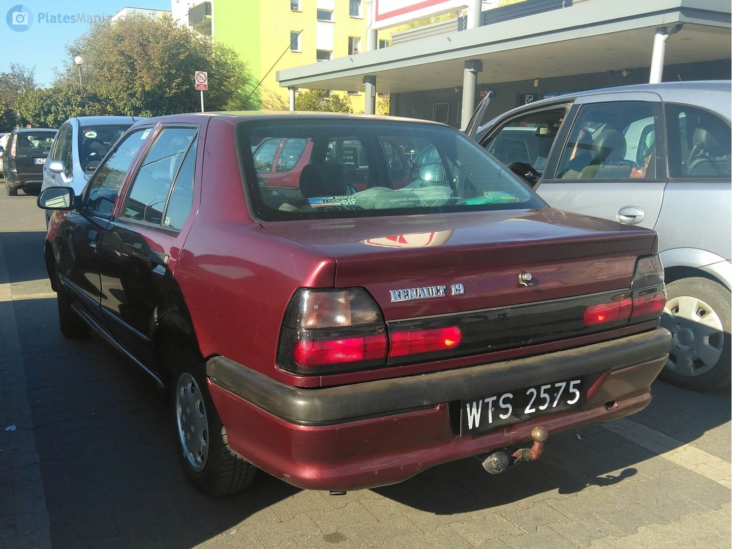 WTS 2575, Renault 19 1st gen Sedan (L53), facelift, 1992–1997 (–1999 for LATAM- and –2000 for TR-market)